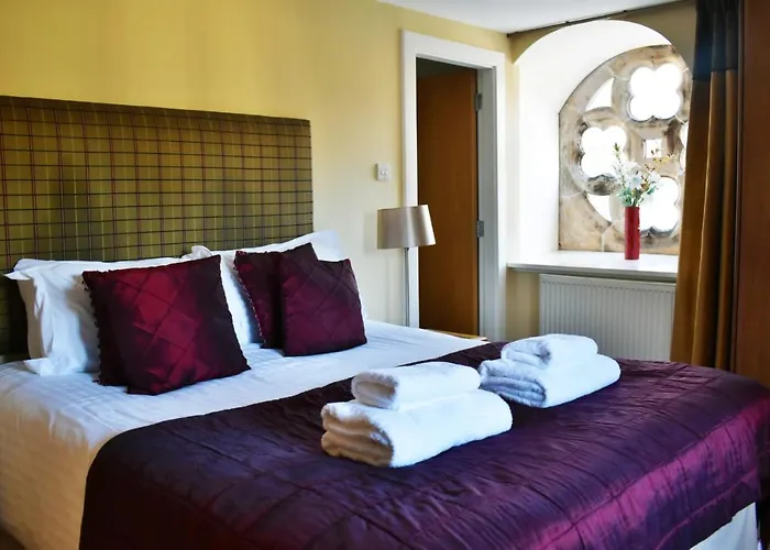 The Ross 2 Bedroom Apartment In Historic Abbey