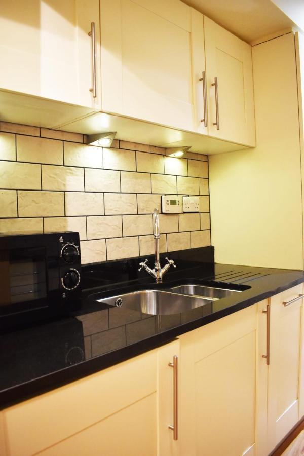 The Ross 2 Bedroom In Historic Abbey Apartment